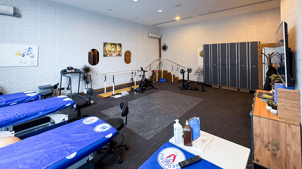 blue-vista-hotel-physical-therapy-room